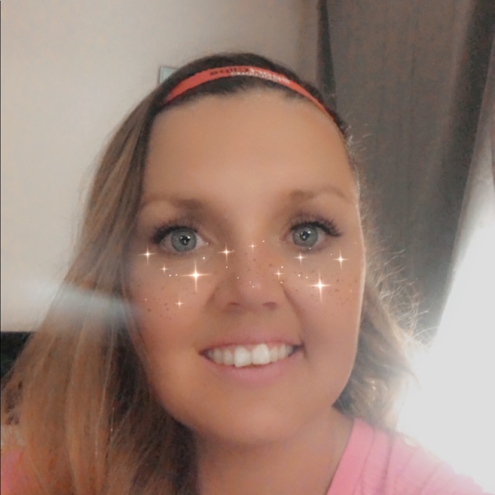 Meet your Posher, Christine